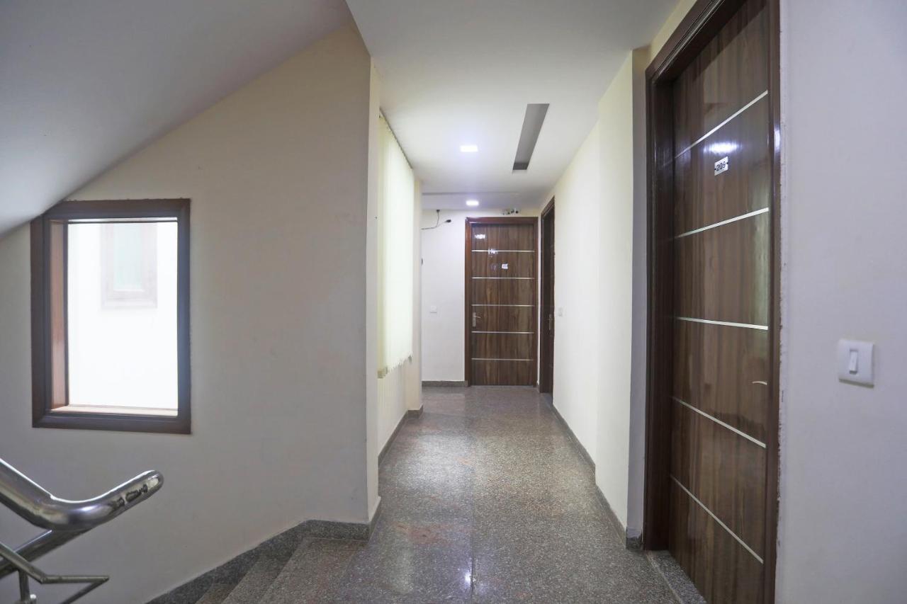 Hotel Rampal Palace New Delhi Extérieur photo