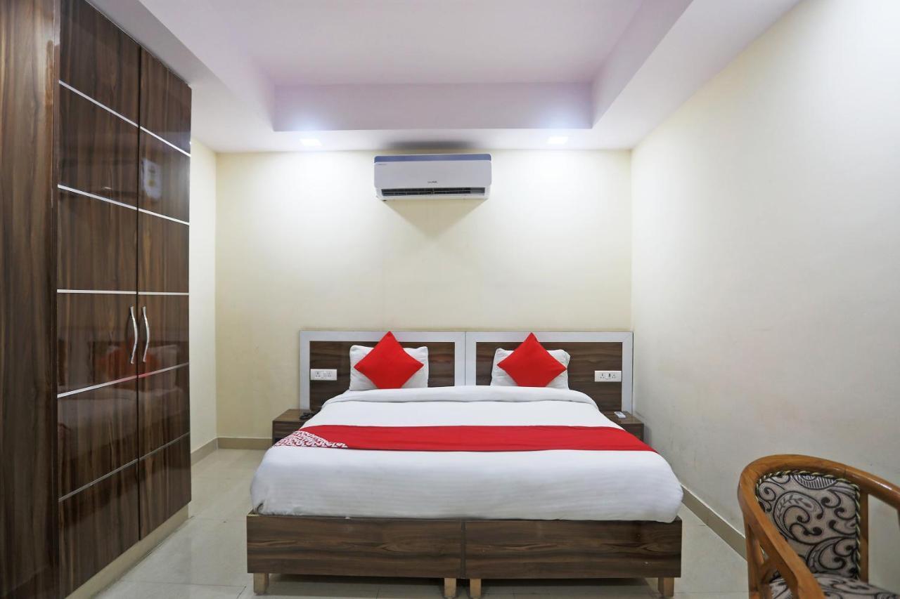 Hotel Rampal Palace New Delhi Extérieur photo