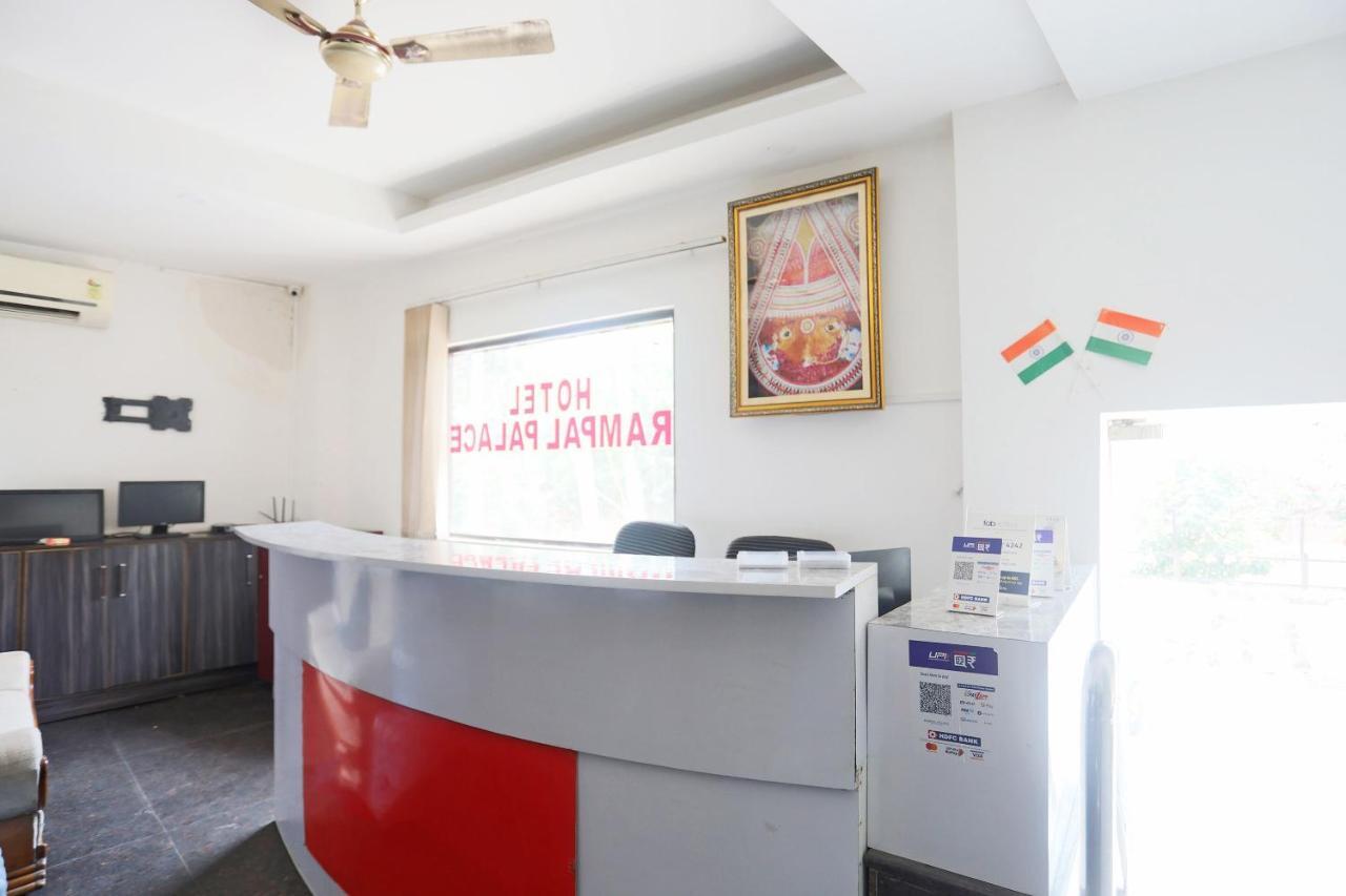 Hotel Rampal Palace New Delhi Extérieur photo