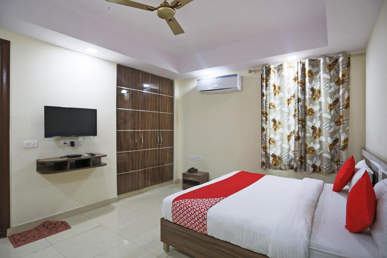 Hotel Rampal Palace New Delhi Extérieur photo